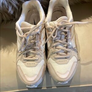 Nike Women's Cream and gold shock Sneakers size 8.5